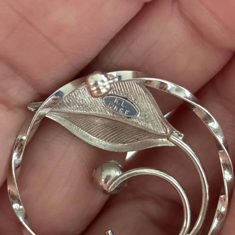 12K GF White Gold Filled Pearl Circle Leaf Brooch Signed KL Dainty Vintage